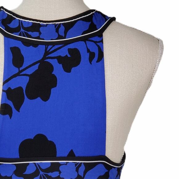 BCBGMaxazria Floral Hi Neck Dress - Picture 7 of 12